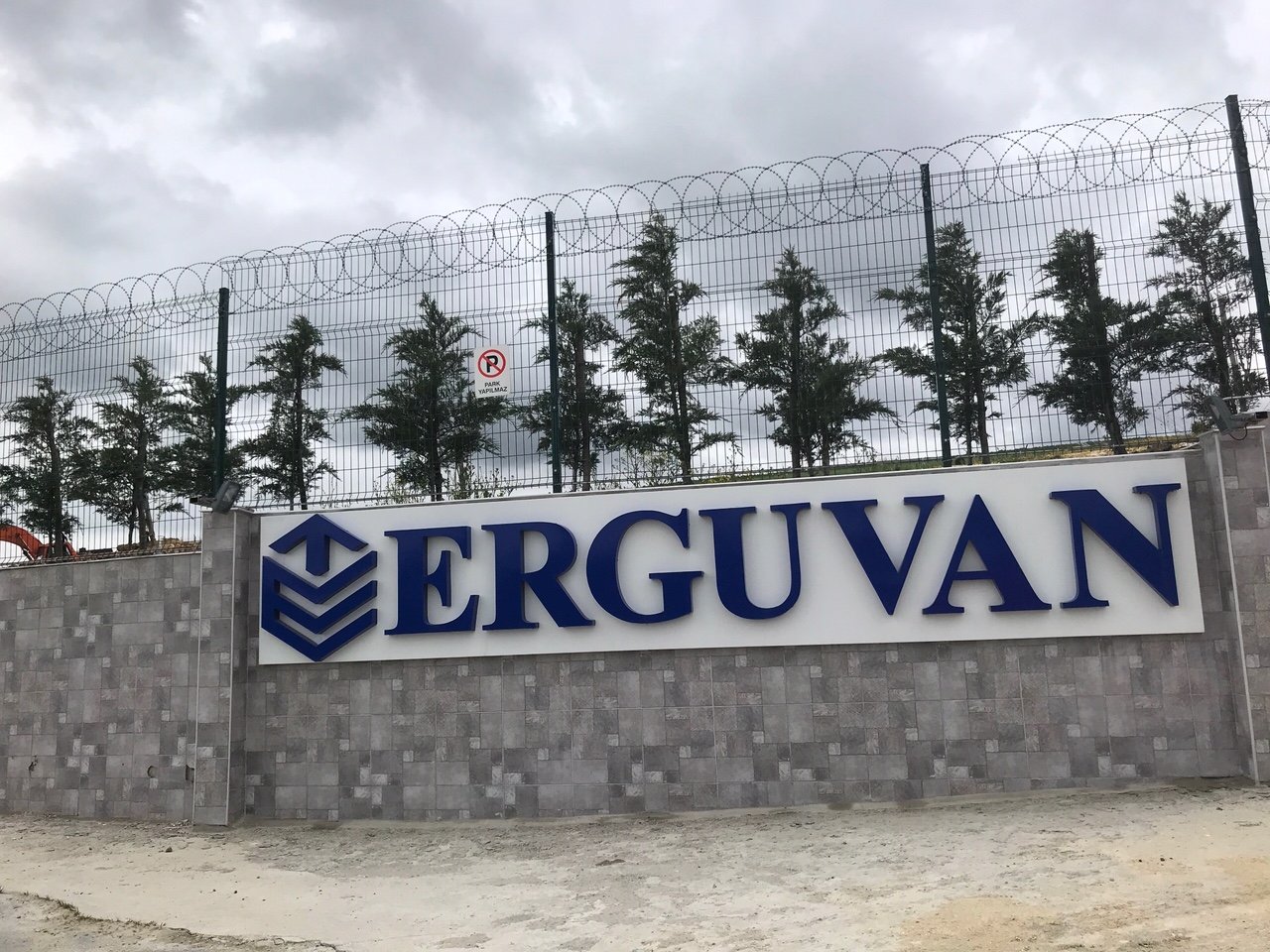 SİLİVRİ FENER’DE 350M² DEPO + 40 M² OFİS